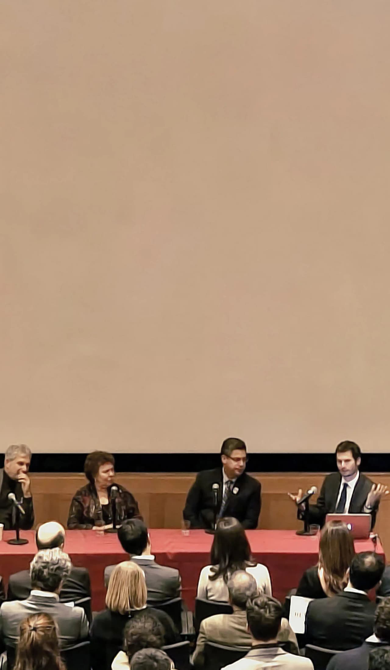 Tavola rotonda: Echi dall’aldilà
